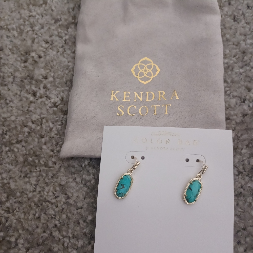 Kendra Scott small drop earrings